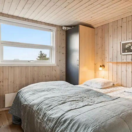 Bruni - 400m From The Sea By Interhome