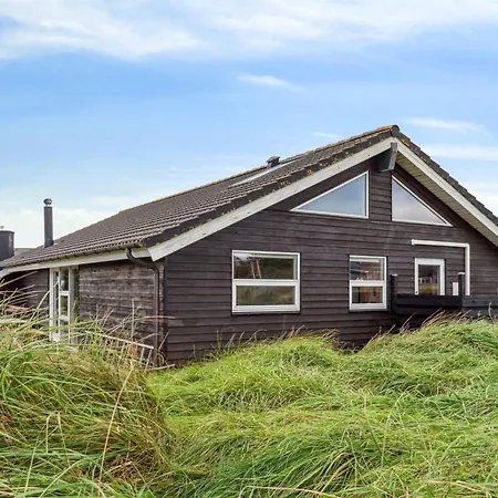 Bruni - 400m From The Sea By Interhome *